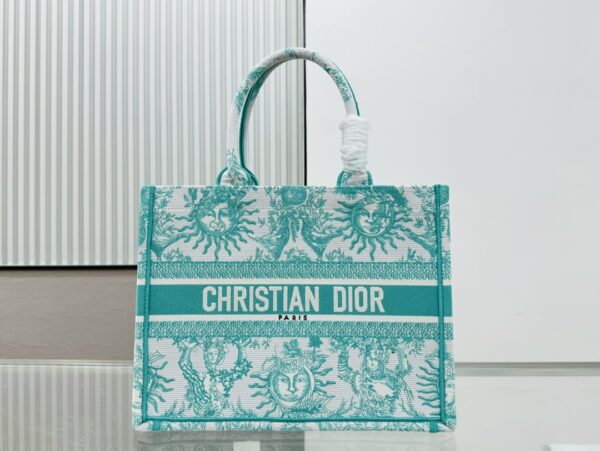 Dior tote bag