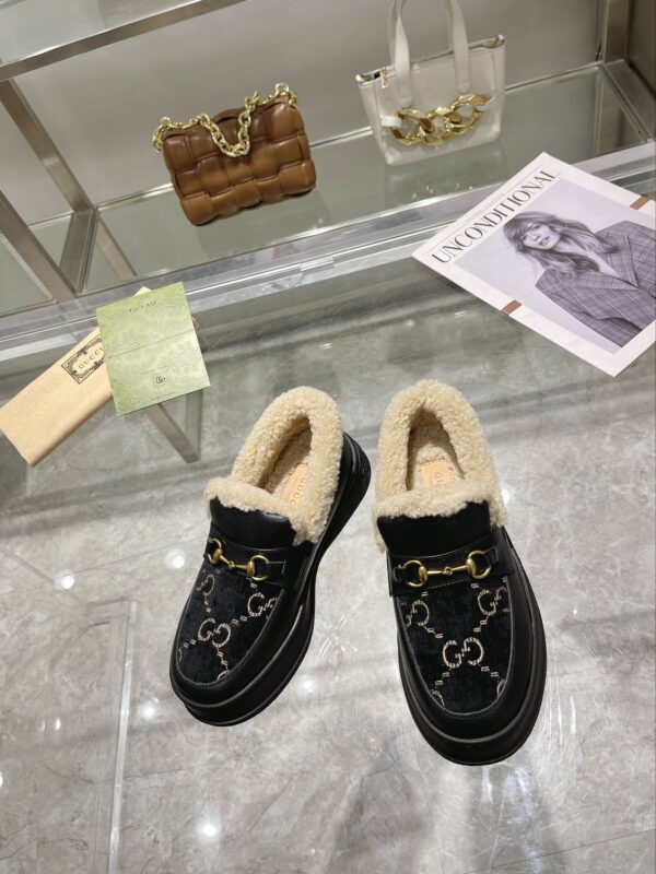 Gucci shoes