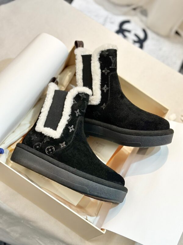Louis Vuitton shoes