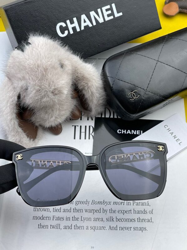 Sunglasses and Glasses Chanel - 图片 7